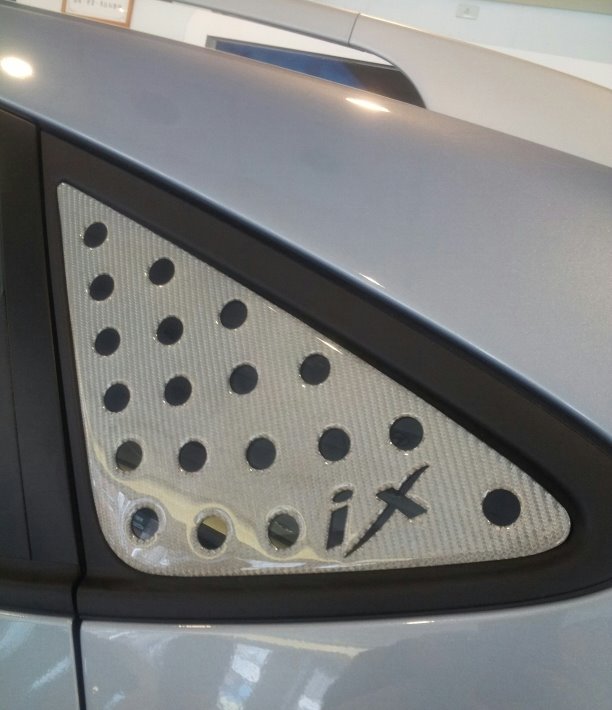 Hyundai IX35 Carbon Fiber C Pillars